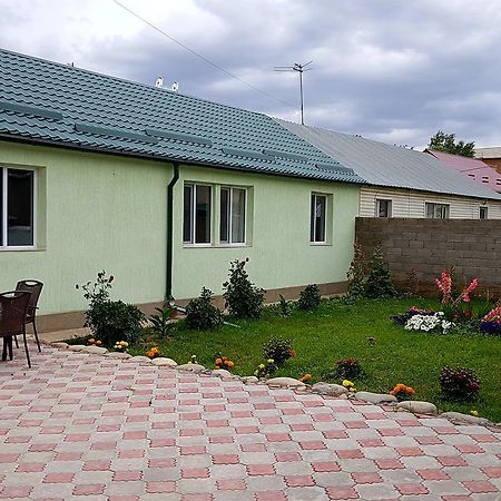 Datka Guest House Naryn Exterior foto